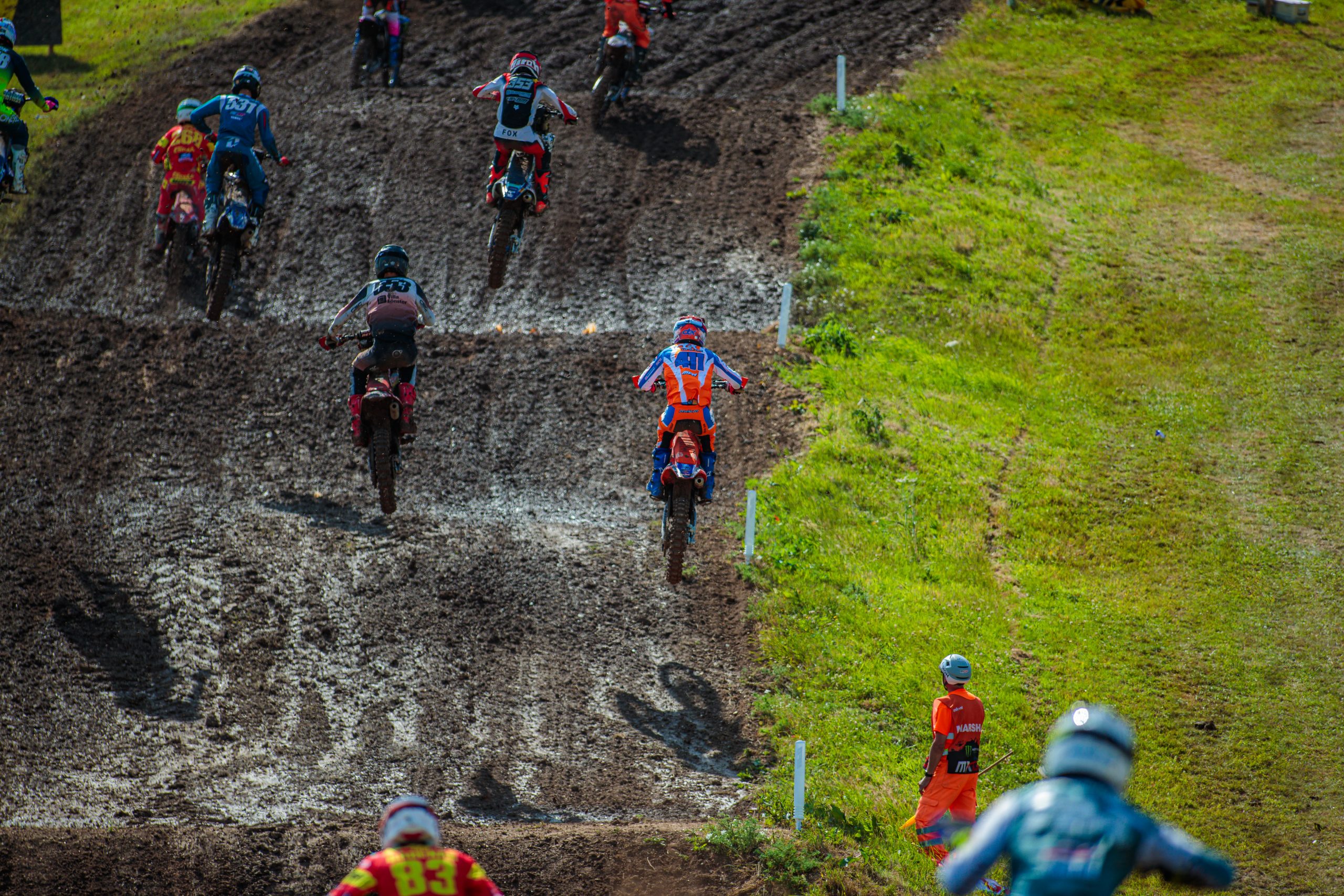 Leerzame EMX125 wedstrijd in Engeland voor Dex van den Broek