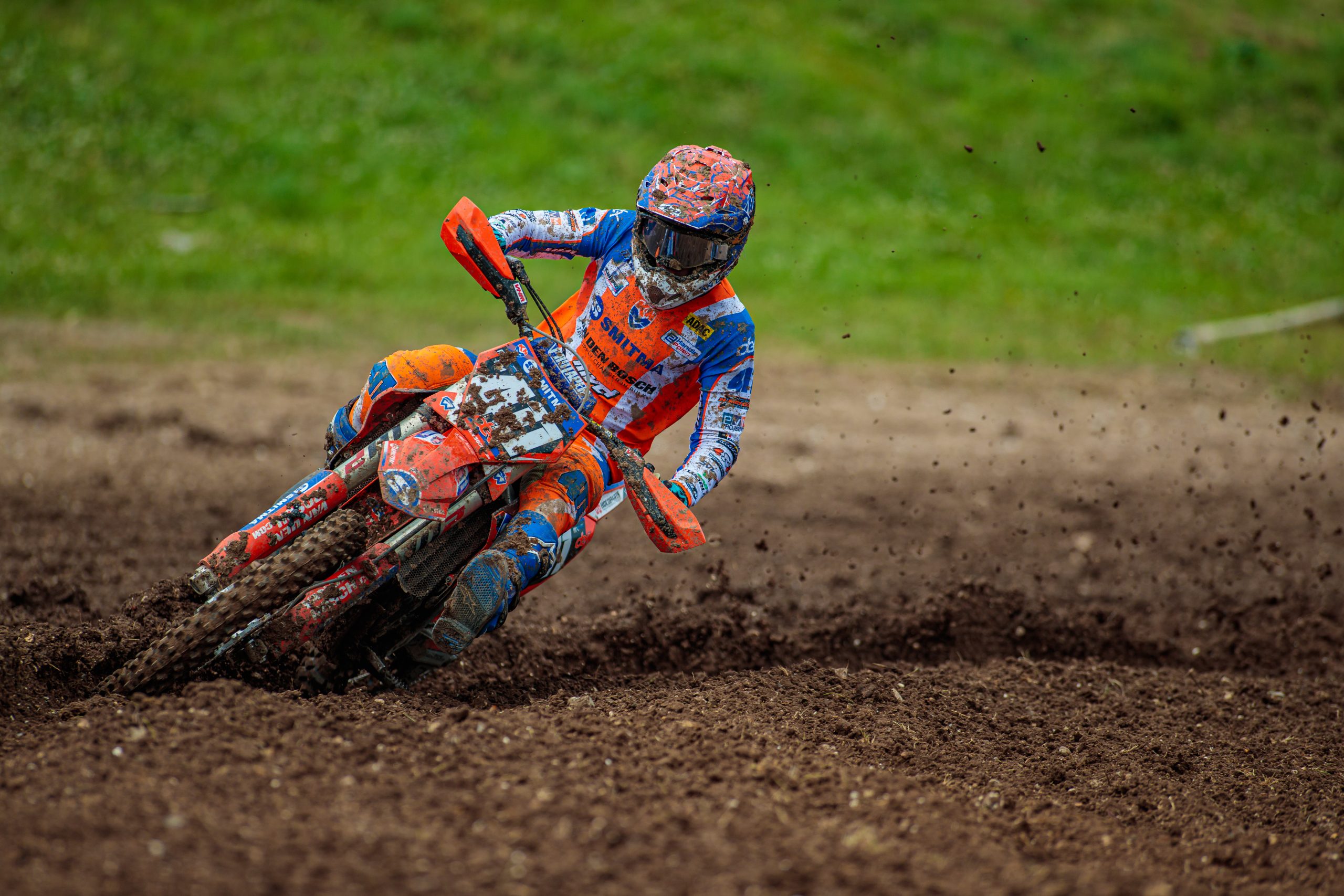 Leerzame EMX125 wedstrijd in Engeland voor Dex van den Broek