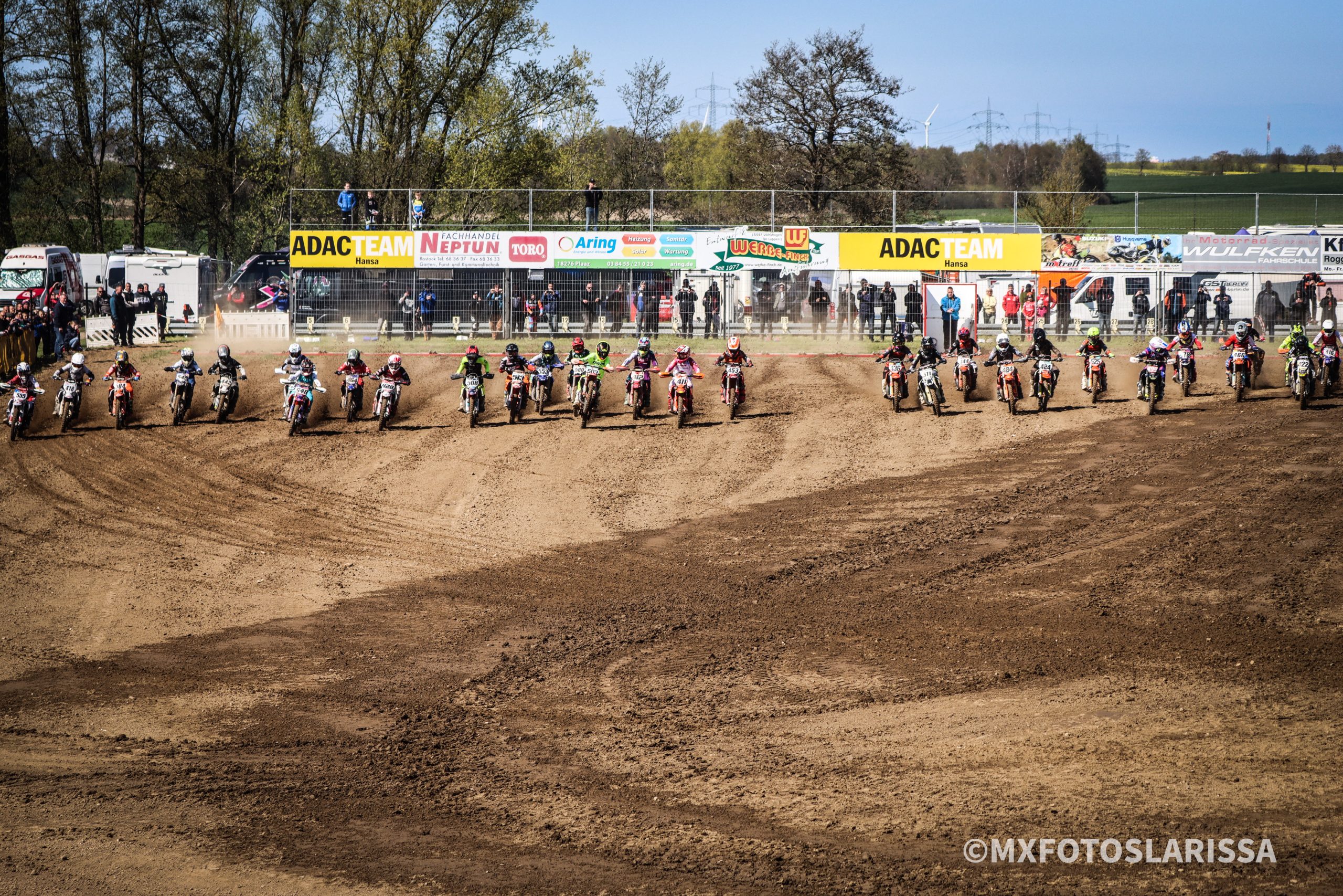 Dex van den Broek komt dicht bij manche zege in EMX85 in Duitsland